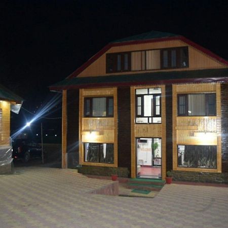 Hotel Lal Kothi Pahalgam Exterior photo